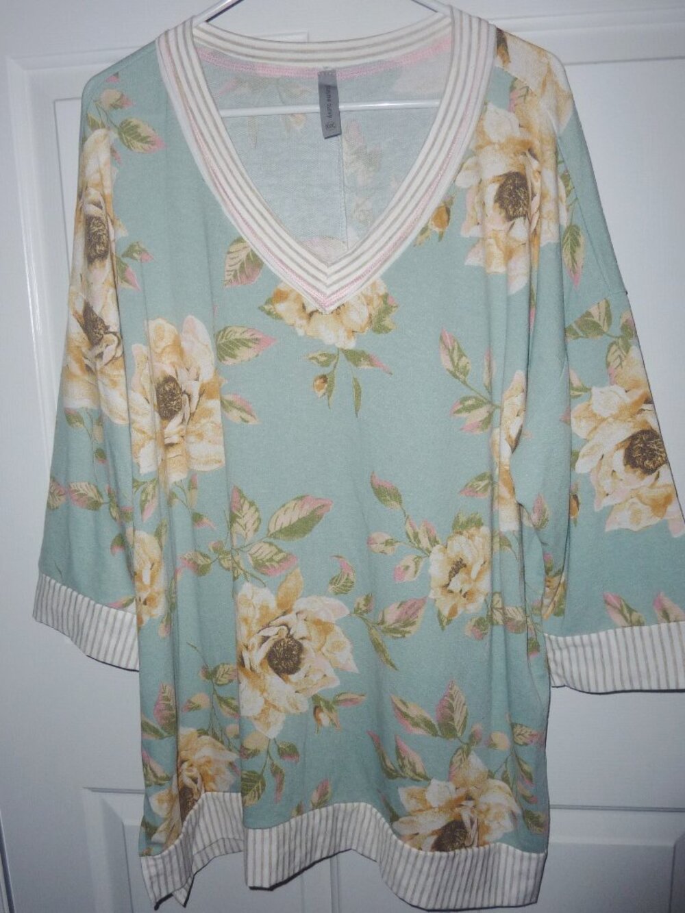 NEW Honeyme Floral V Neck 3/4 Length Sleeve Tunic Size 3X